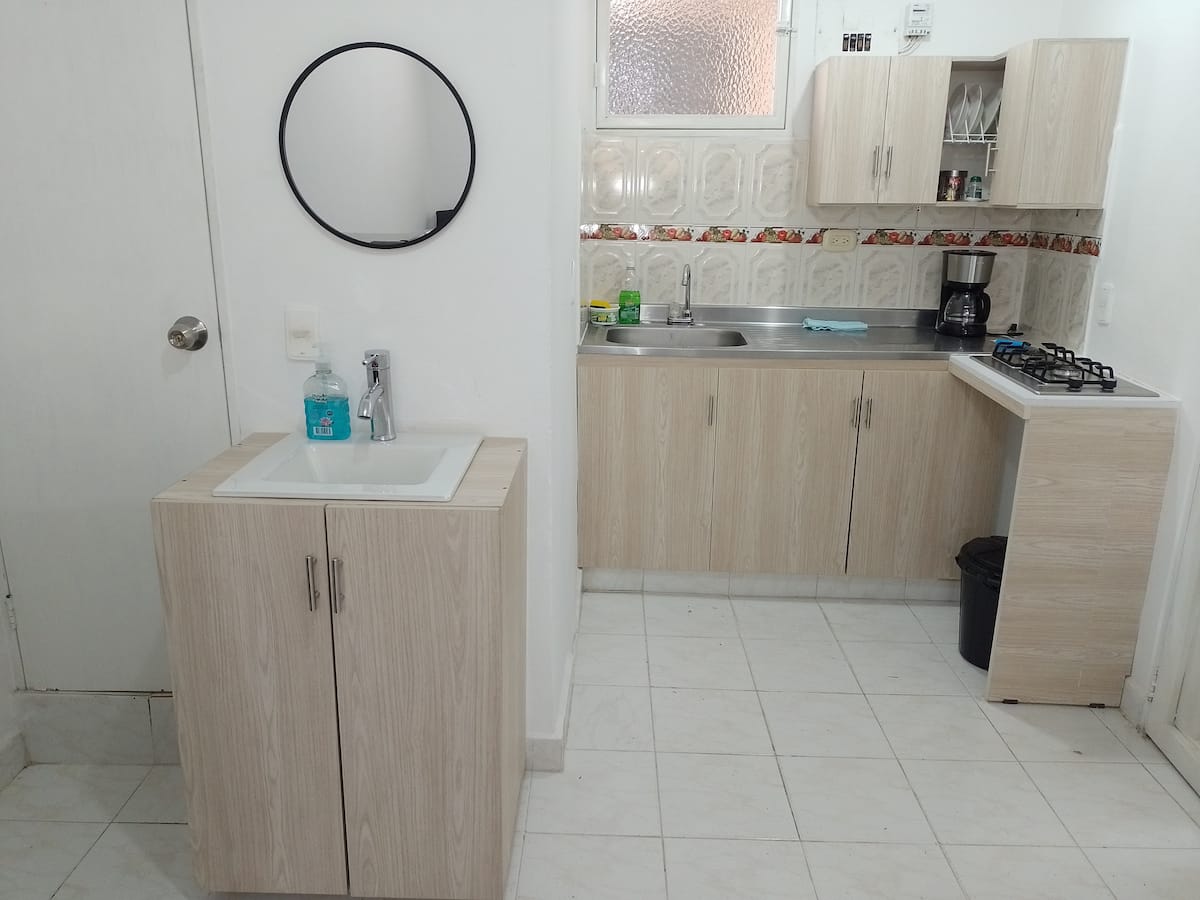 Aparta estudio en Laureles - Estadio piso 401