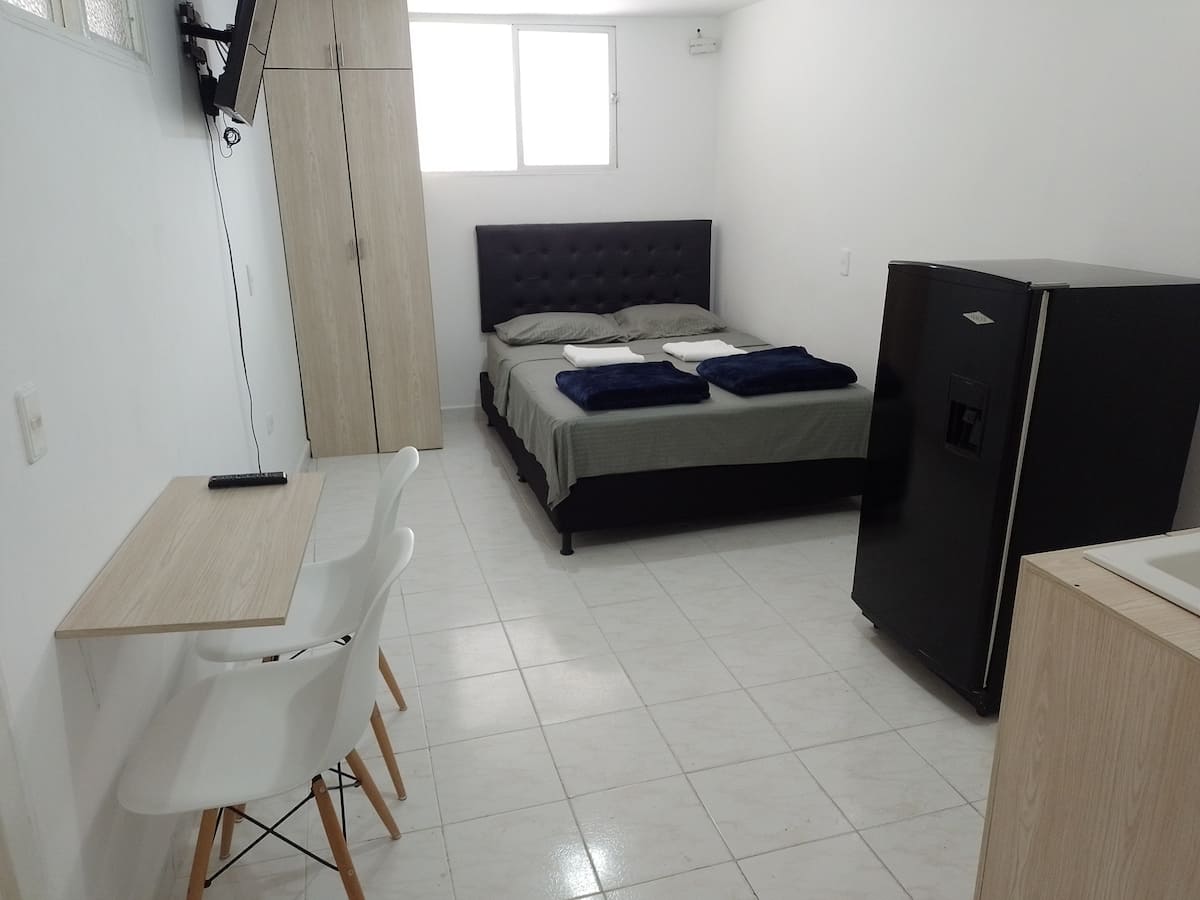 Aparta estudio en Laureles - Estadio piso 401