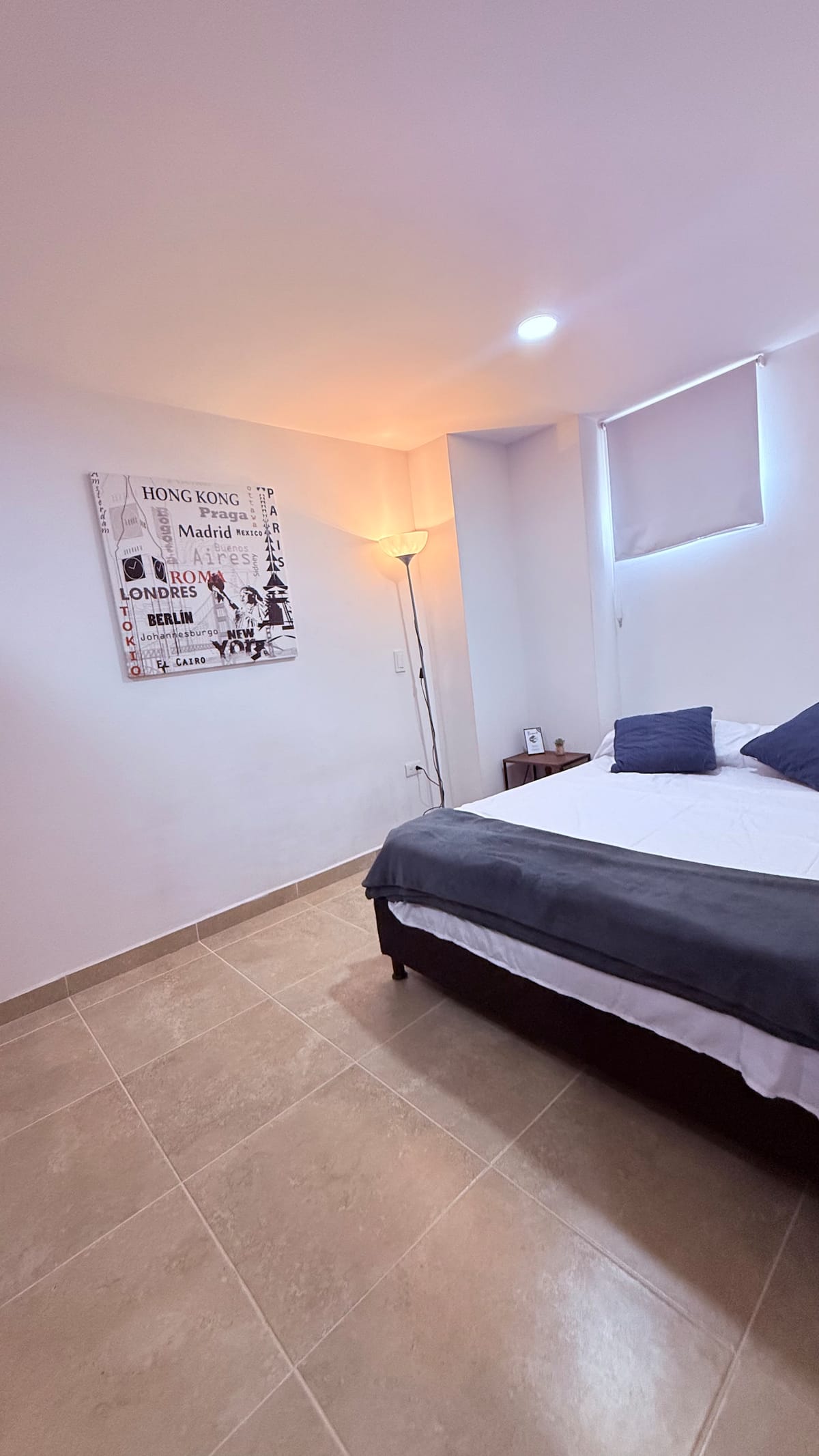 Hermoso aparta-estudio completo en Itagüí - 201
