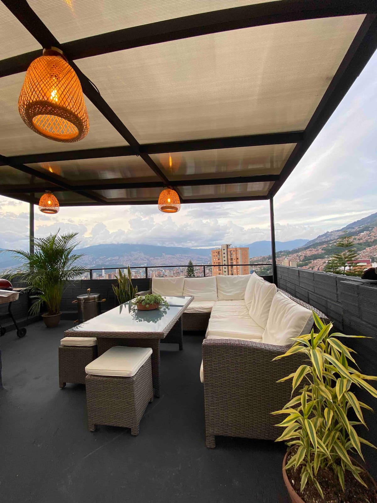 Apartaestudio loft con Rooftop y BBQ