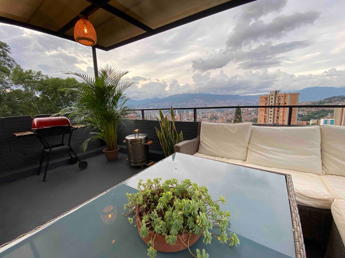 Apartaestudio loft con Rooftop y BBQ