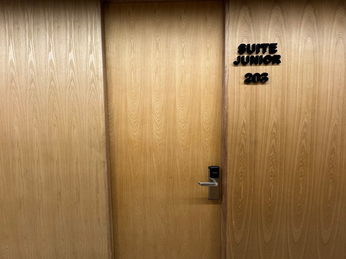 Junior suite luxurytravelhome203