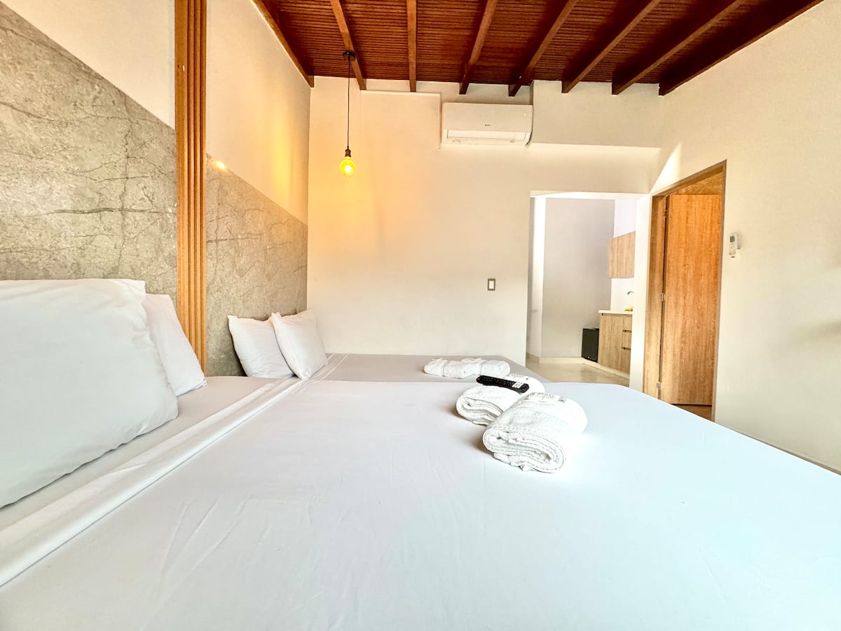 Medellín La 70 | AC | 2 camas | Cocina y Baño