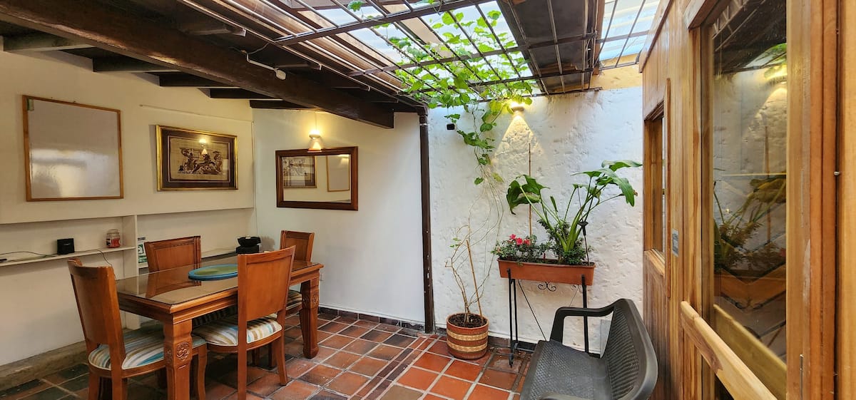 Loft cerca a Plaza Mayor, tranquilo.