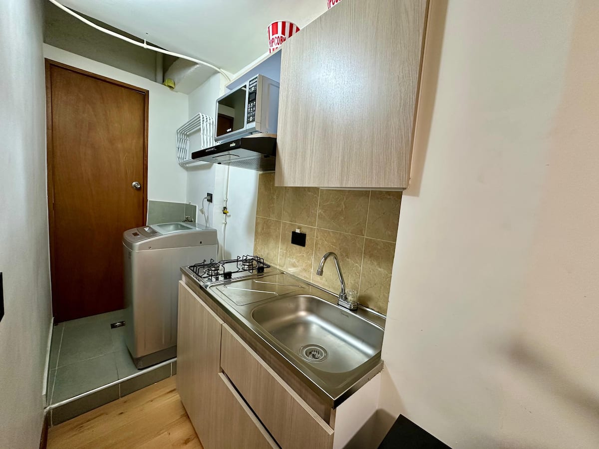 Apartamento en Laureles/gran ubicación y acogedor