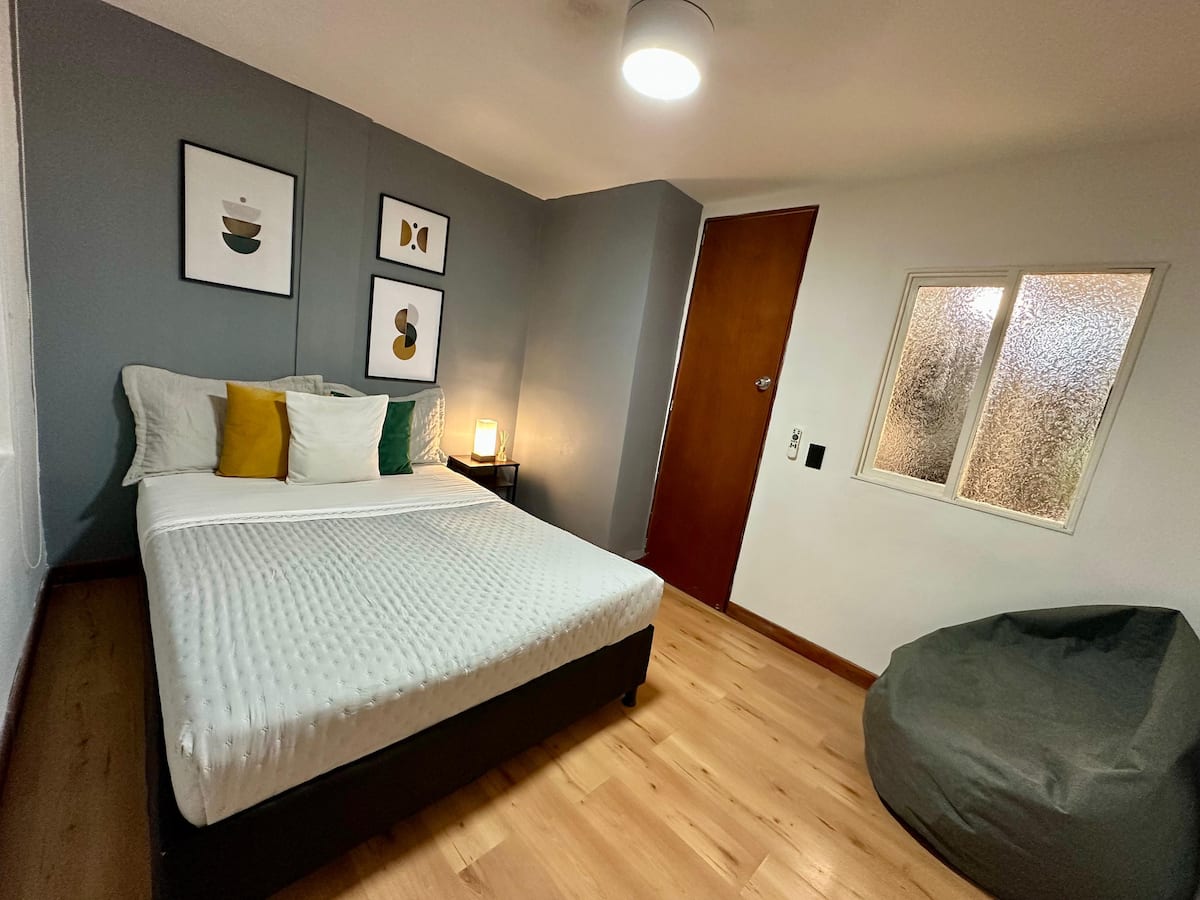 Apartamento en Laureles/gran ubicación y acogedor