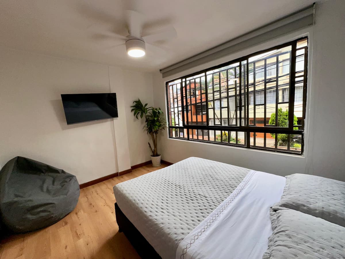 Apartamento en Laureles/gran ubicación y acogedor
