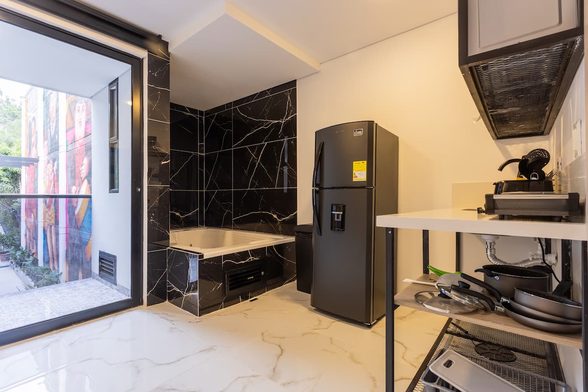 Jacuzzi Privado•15 min pie Provenza•Ultra WiFi•217