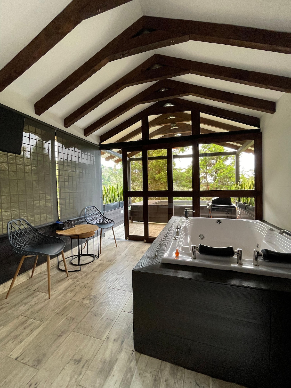 Cabaña de lujo con jacuzzi y terraza | Guayacán