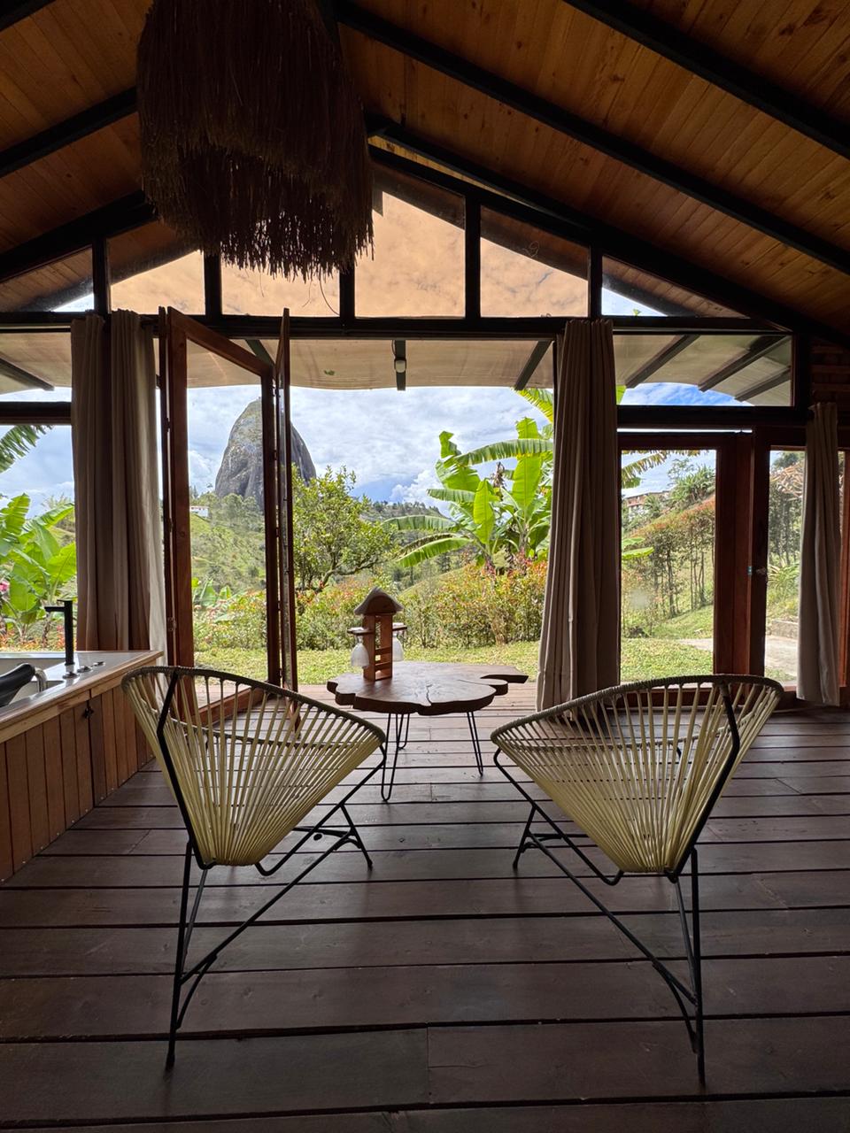 Glamping de Lujo rodeado de naturaleza en Guatapé