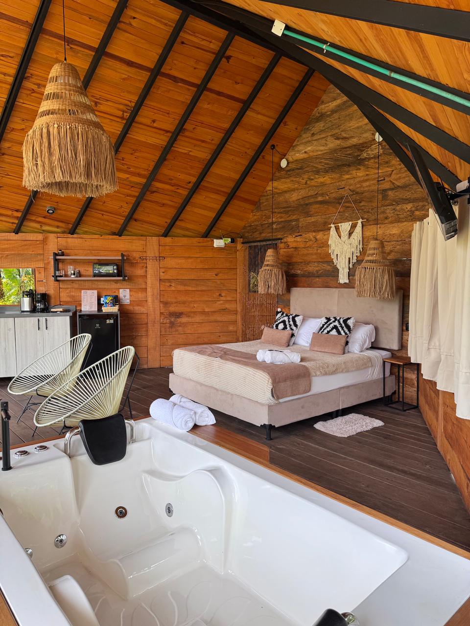 Glamping de Lujo rodeado de naturaleza en Guatapé