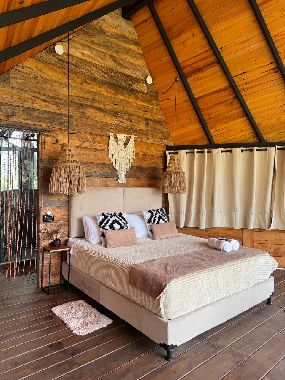 Glamping de Lujo rodeado de naturaleza en Guatapé