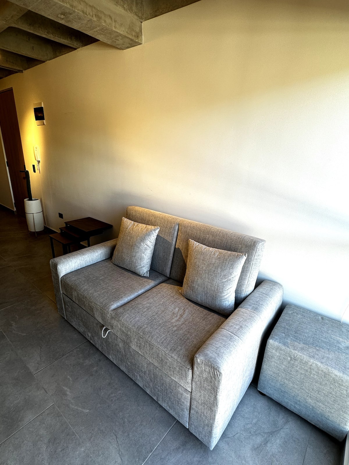 C402- loft, 1 hab, 1 baño, 1 tv, sofacama, wifi