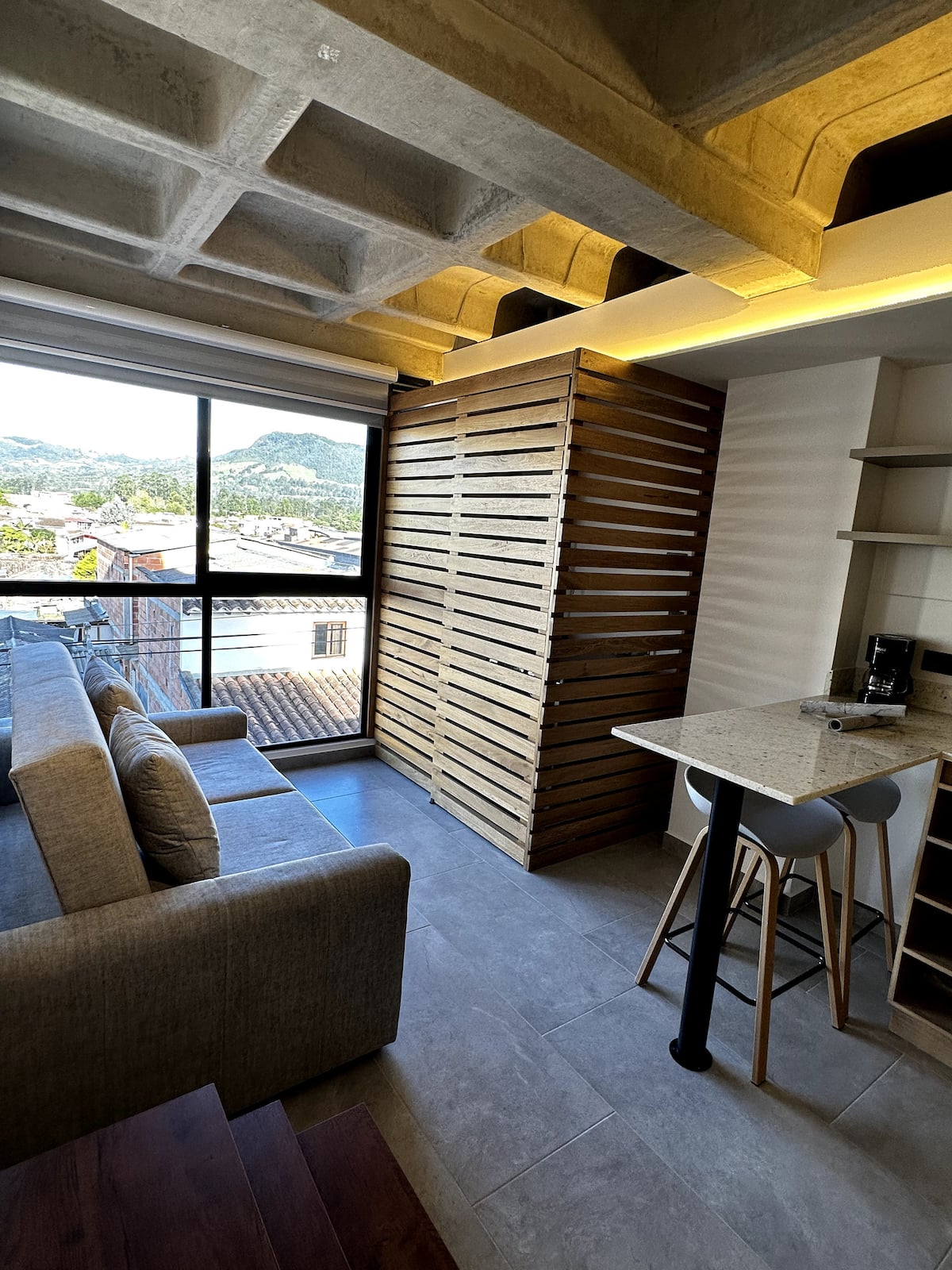 C402- loft, 1 hab, 1 baño, 1 tv, sofacama, wifi