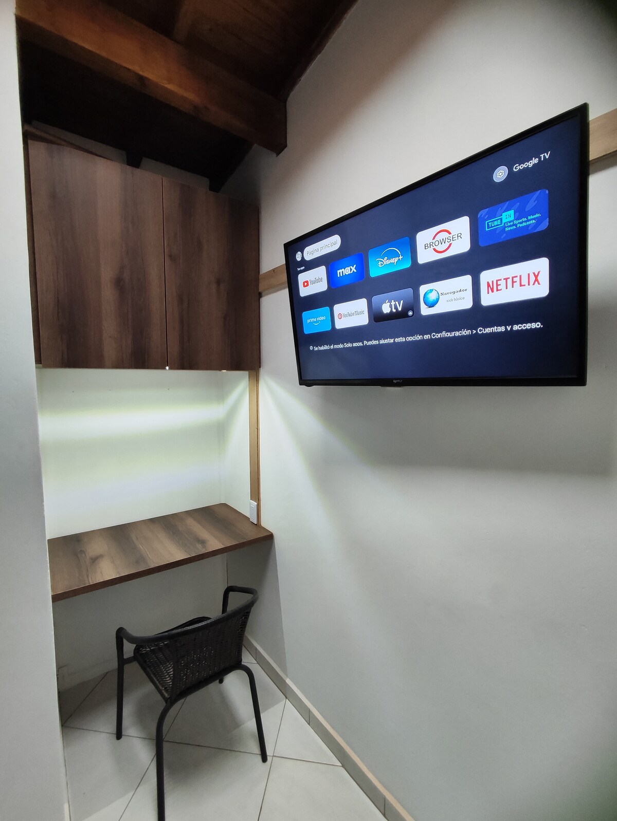 Aparta estudio, iluminado y cómodo