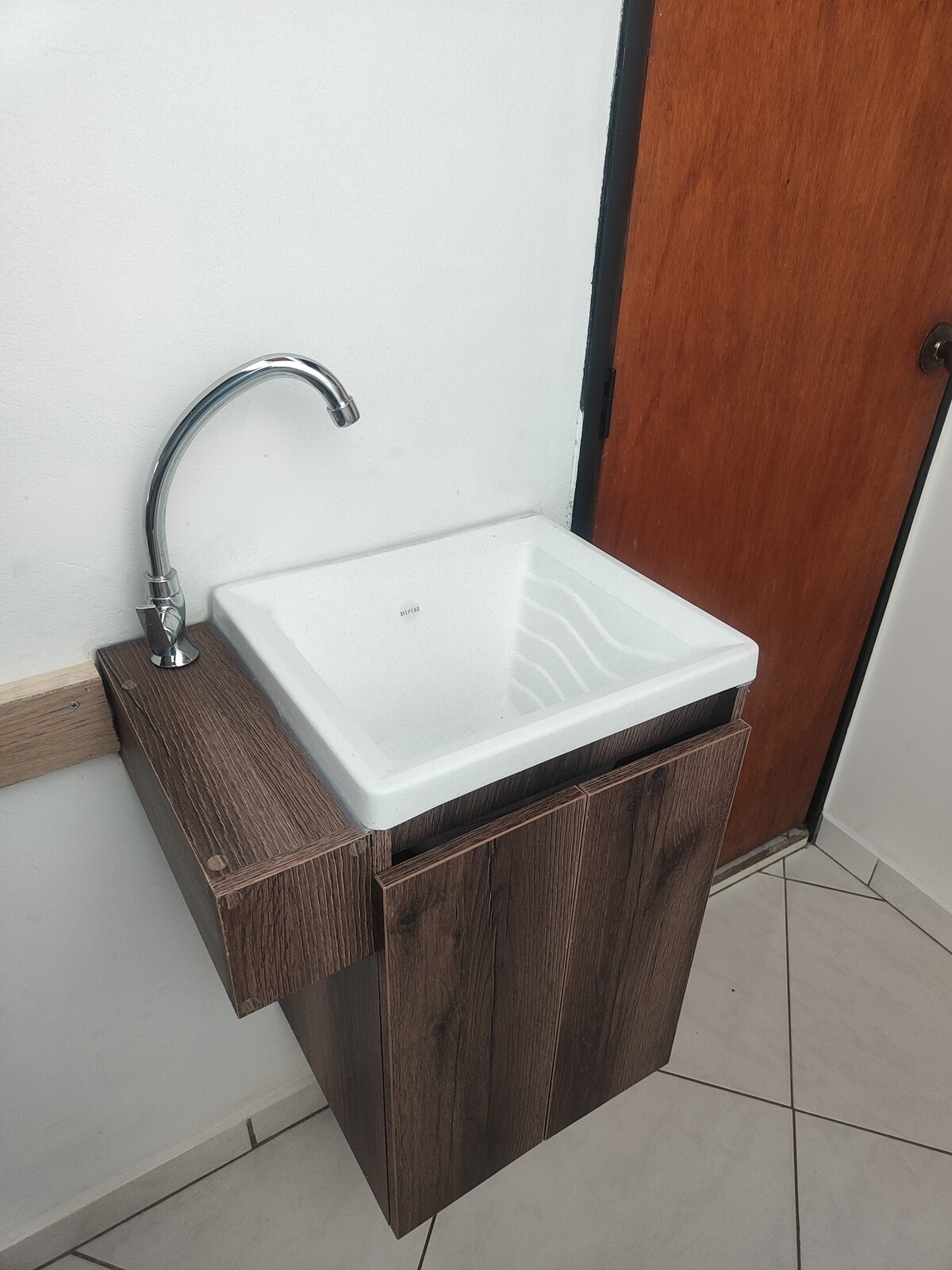 Aparta estudio, iluminado y cómodo