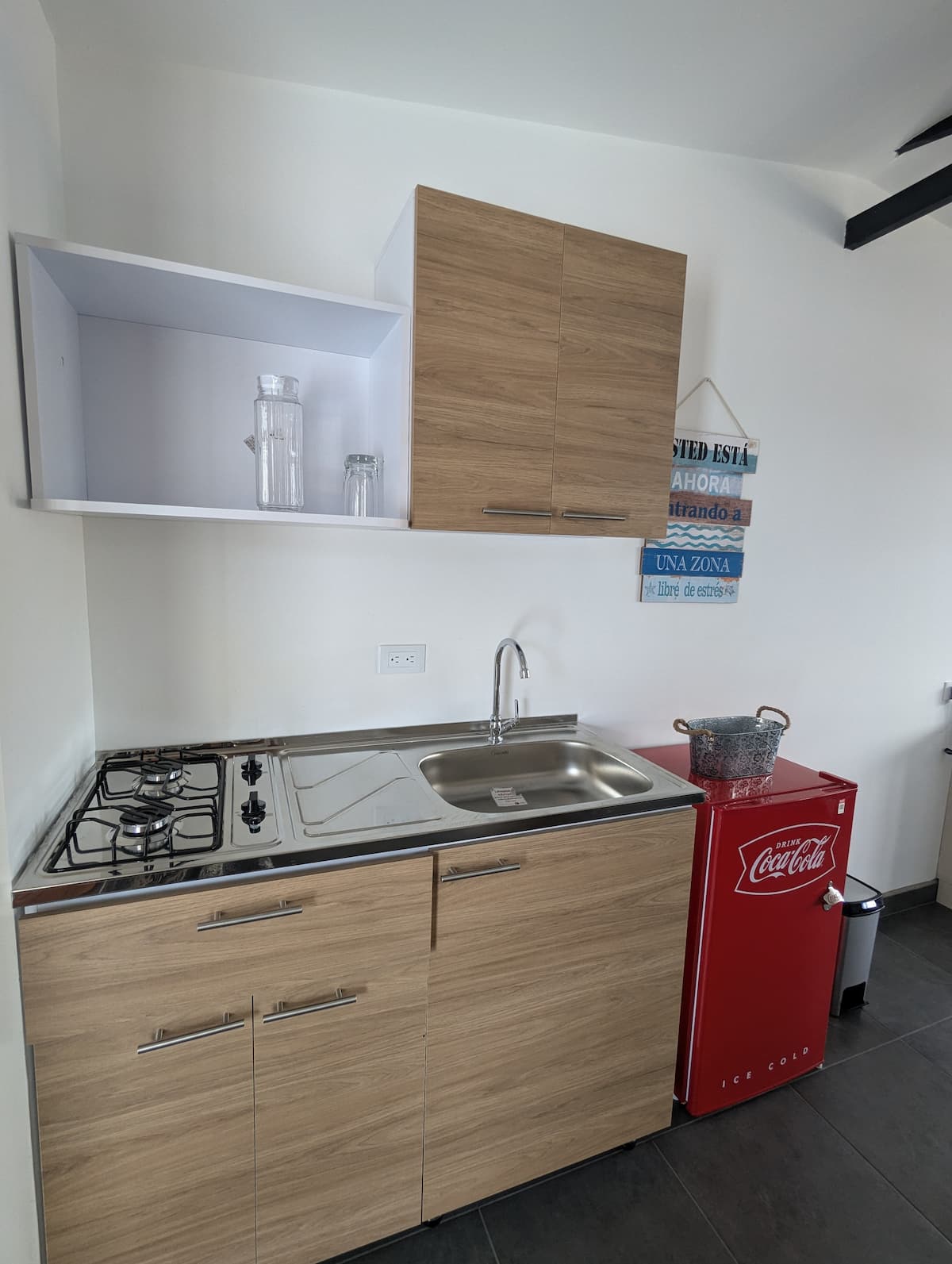 Hermoso Aparta Estudio.