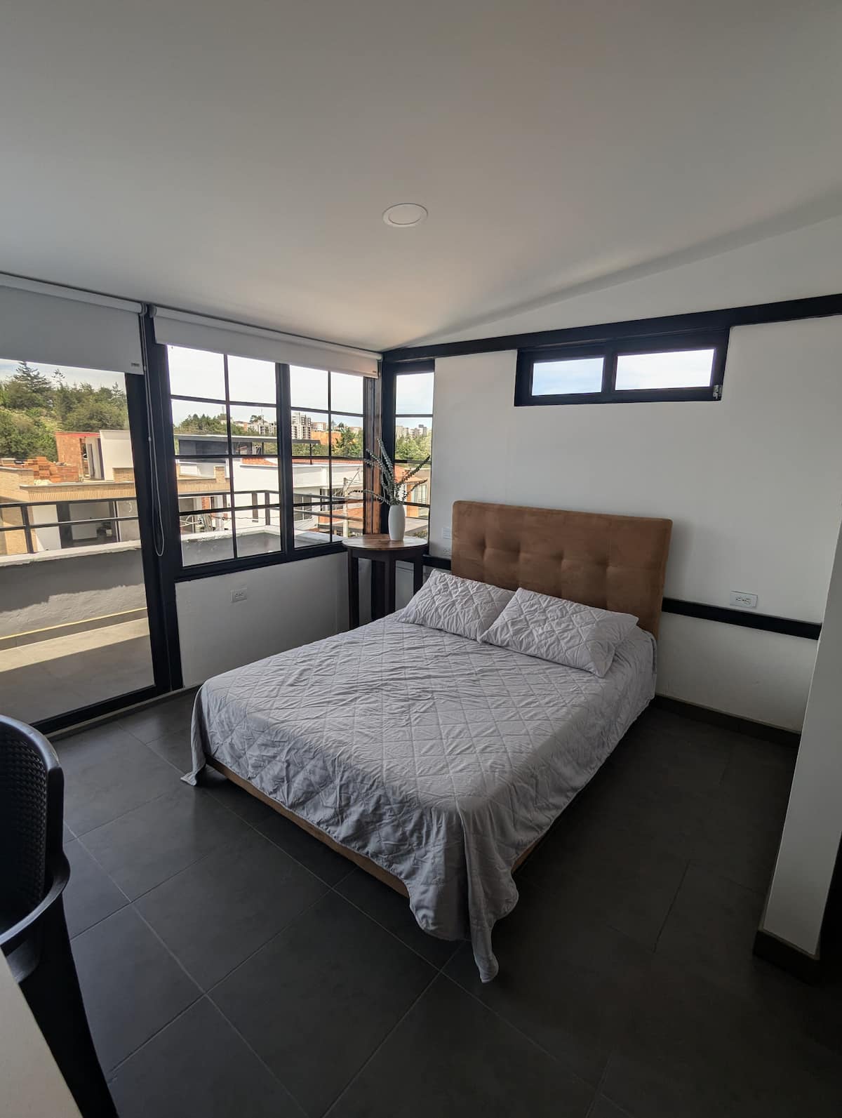 Hermoso Aparta Estudio.