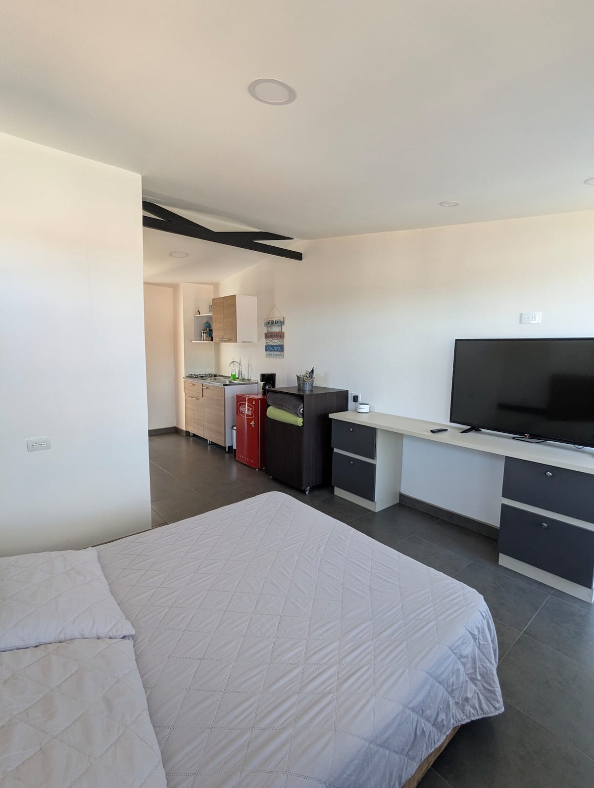 Hermoso Aparta Estudio.