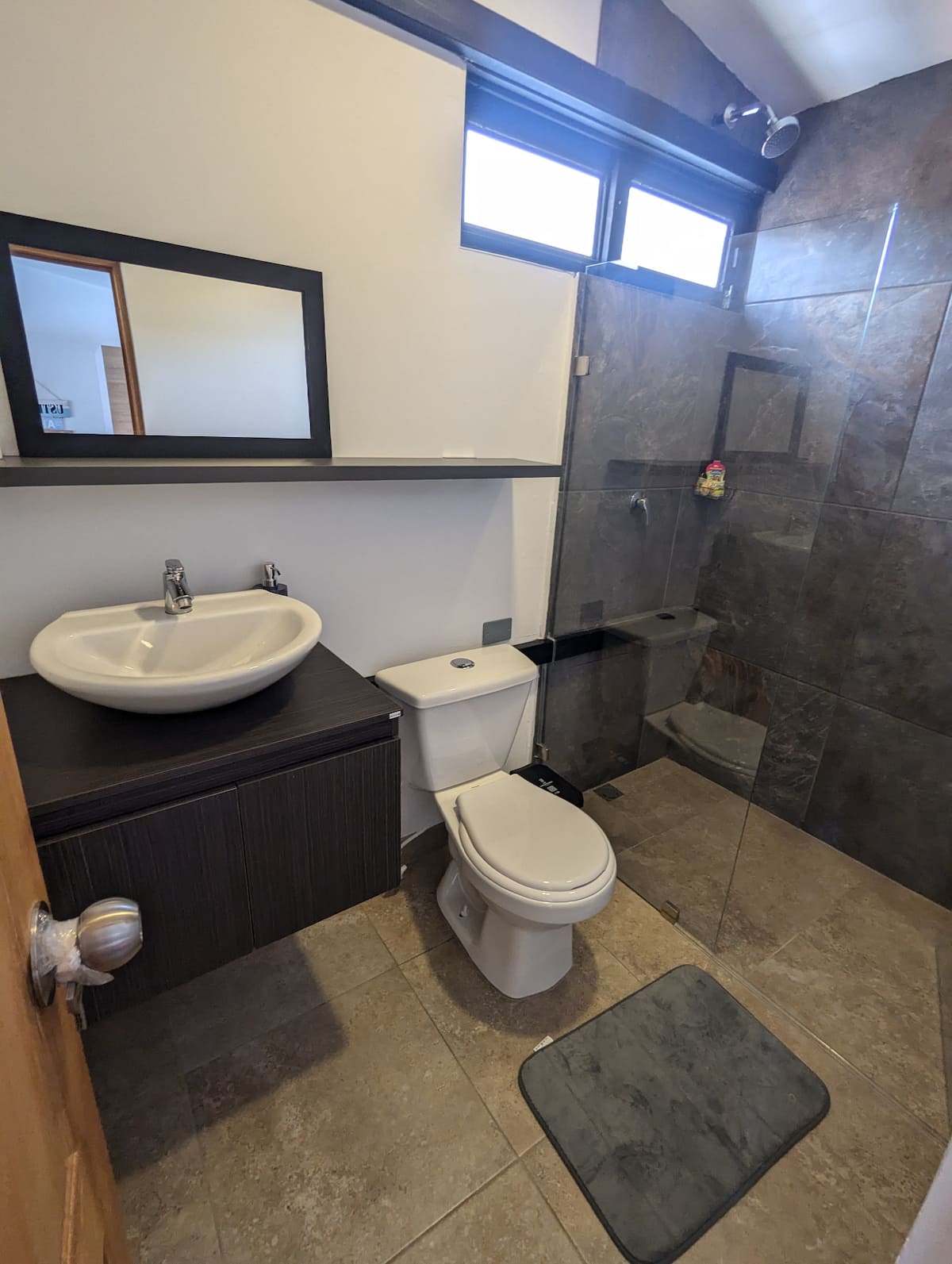 Hermoso Aparta Estudio.