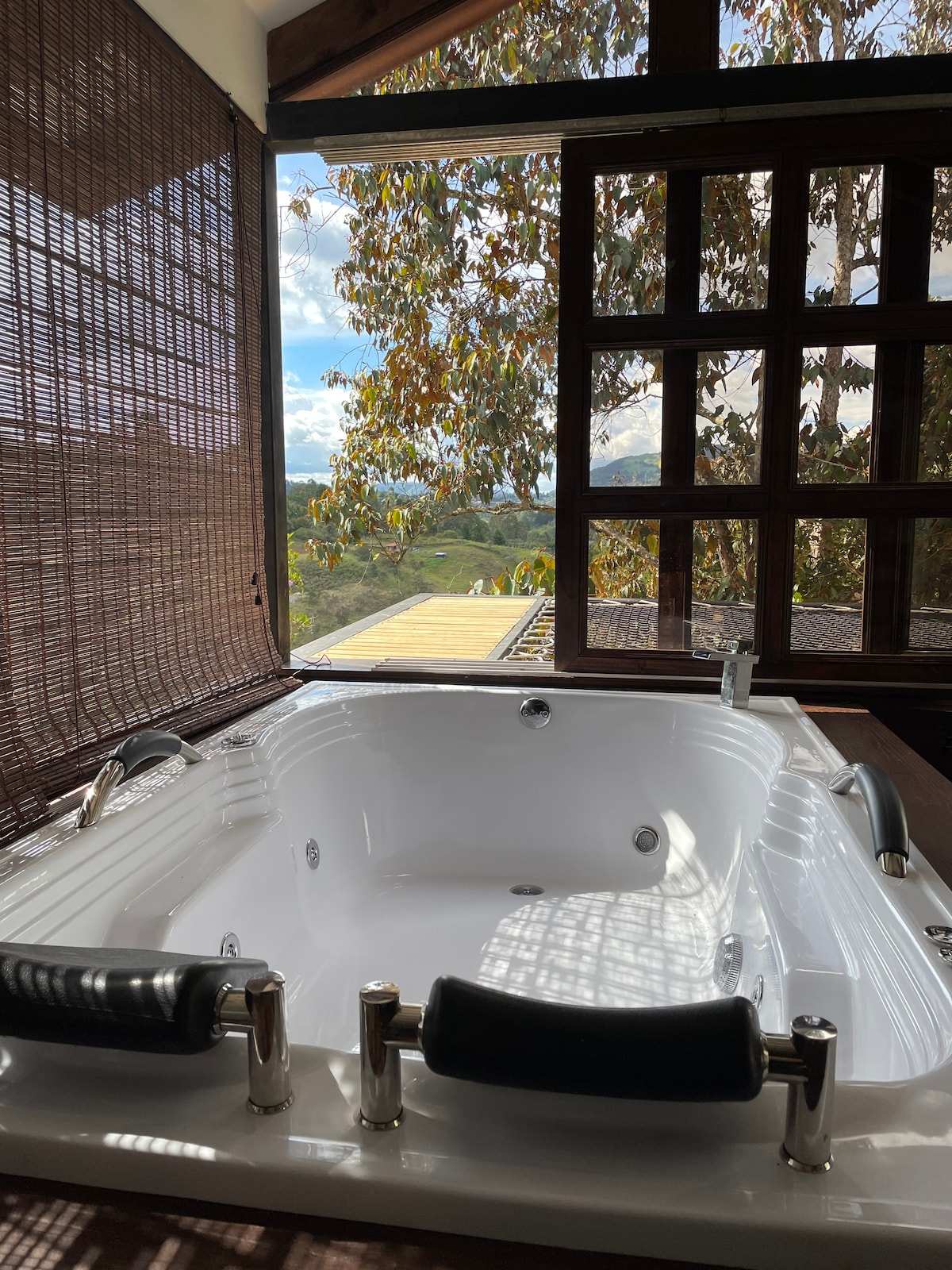 Cabaña de lujo con jacuzzi y malla | Yarumo