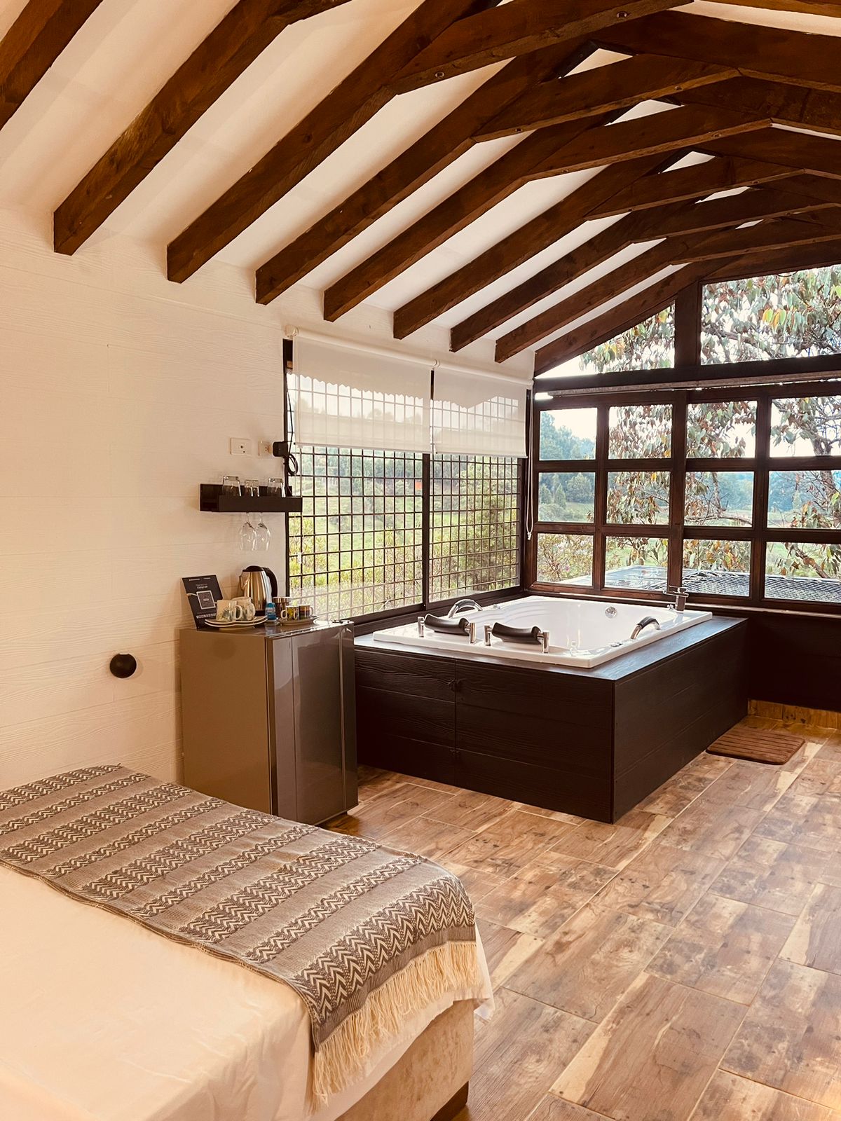 Cabaña de lujo con jacuzzi y malla | Yarumo