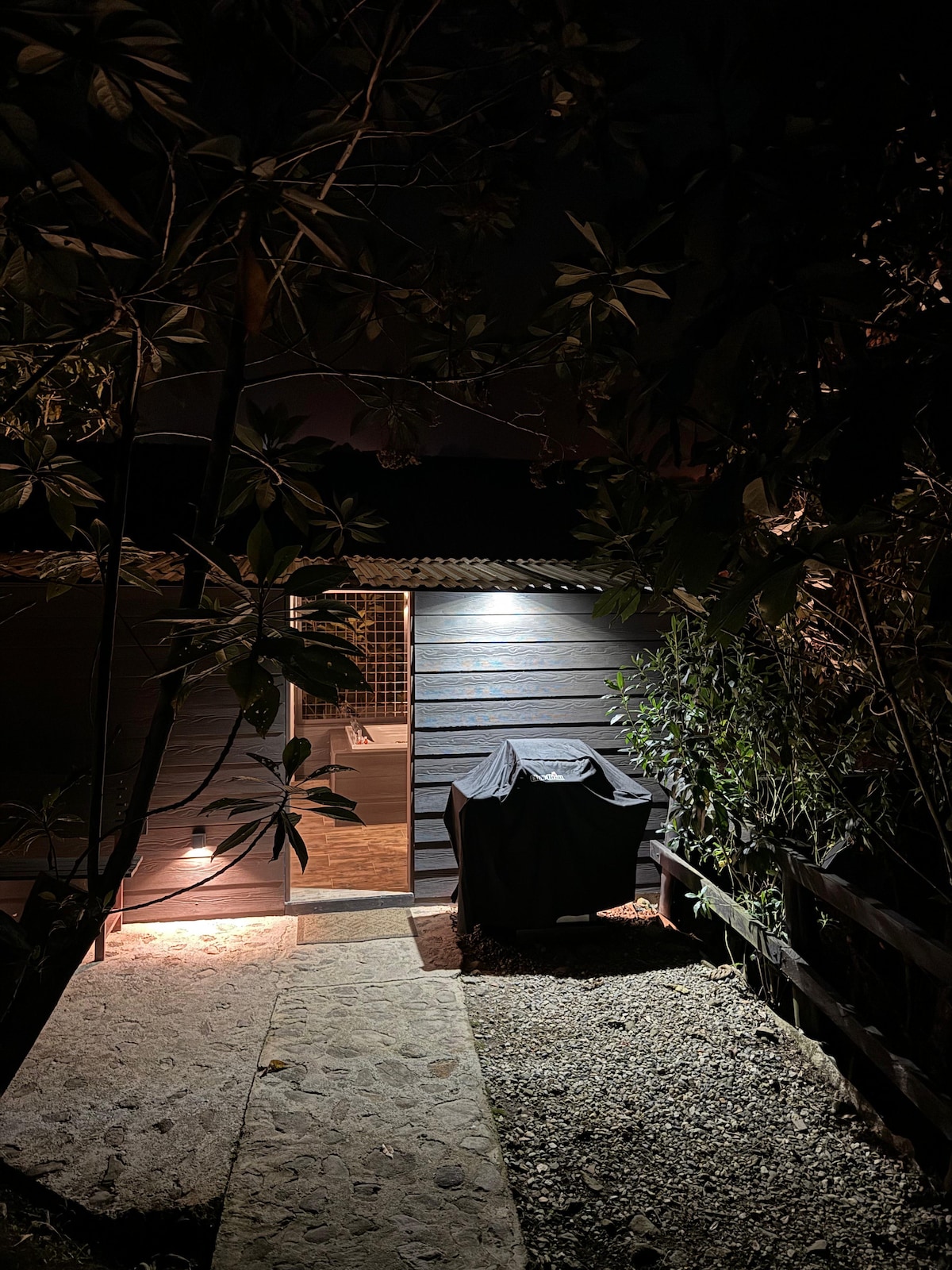 Cabaña de lujo con jacuzzi y malla | Yarumo