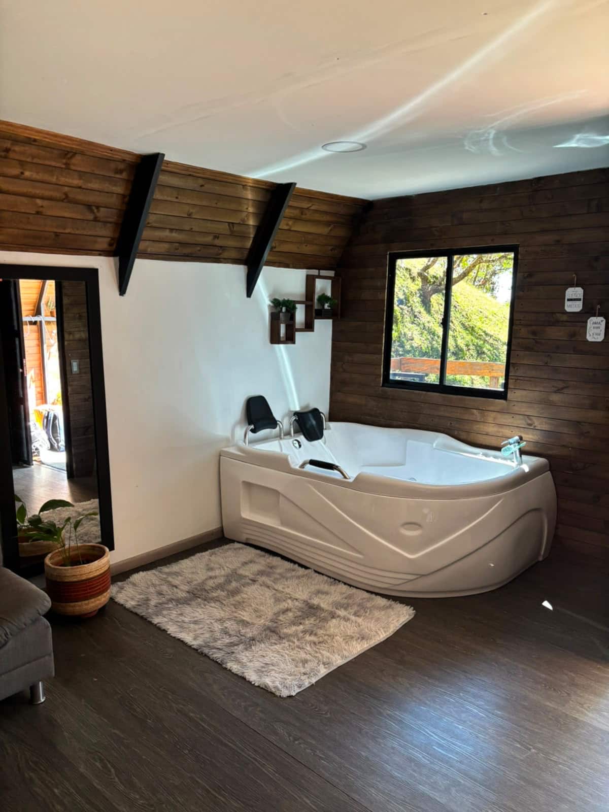 Cabaña en el chaparral