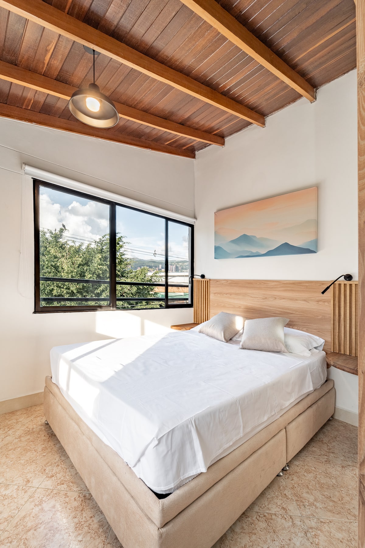 Confortable habitacion, baño y cocina privados 301