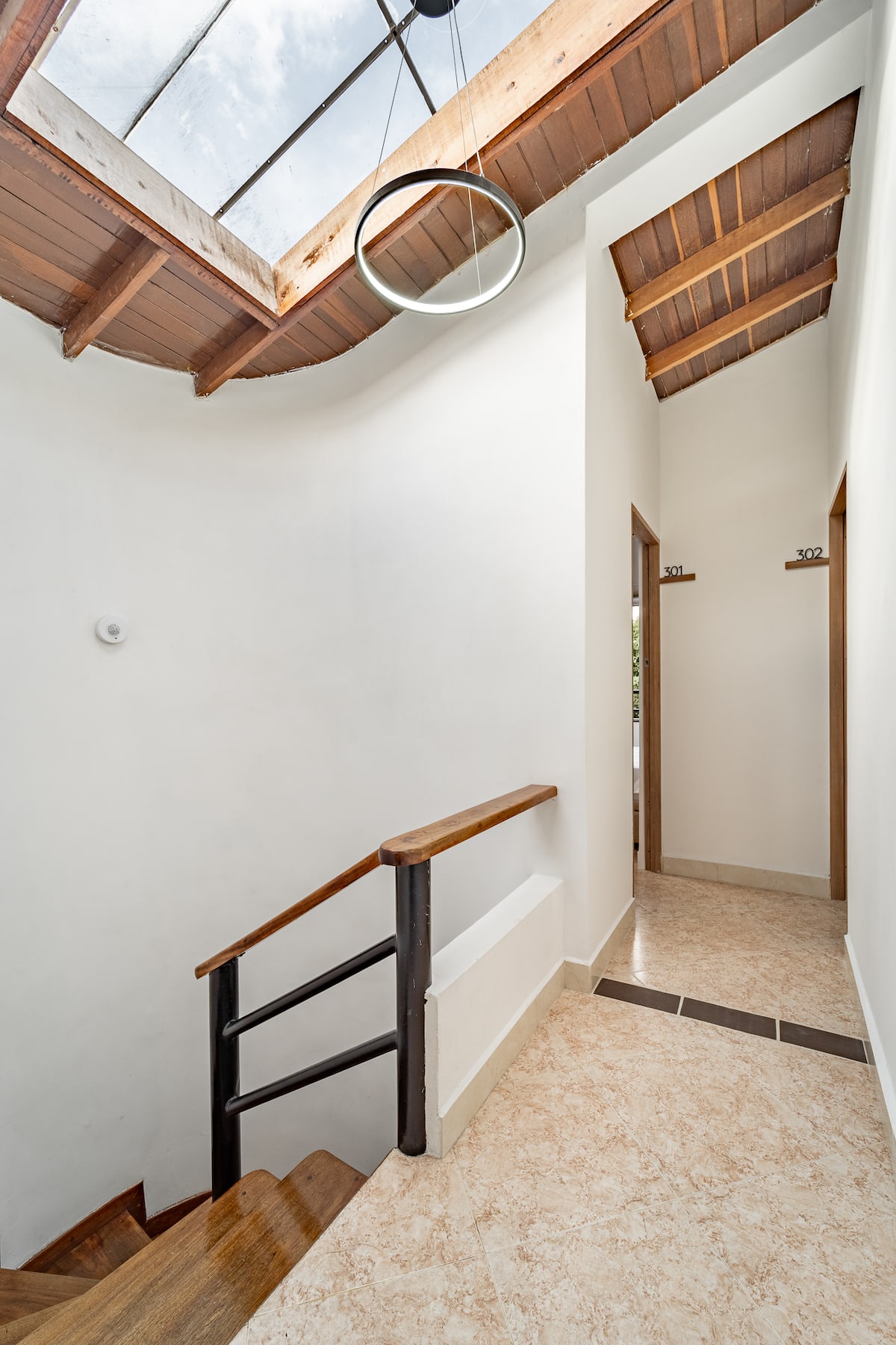 Confortable habitacion, baño y cocina privados 301