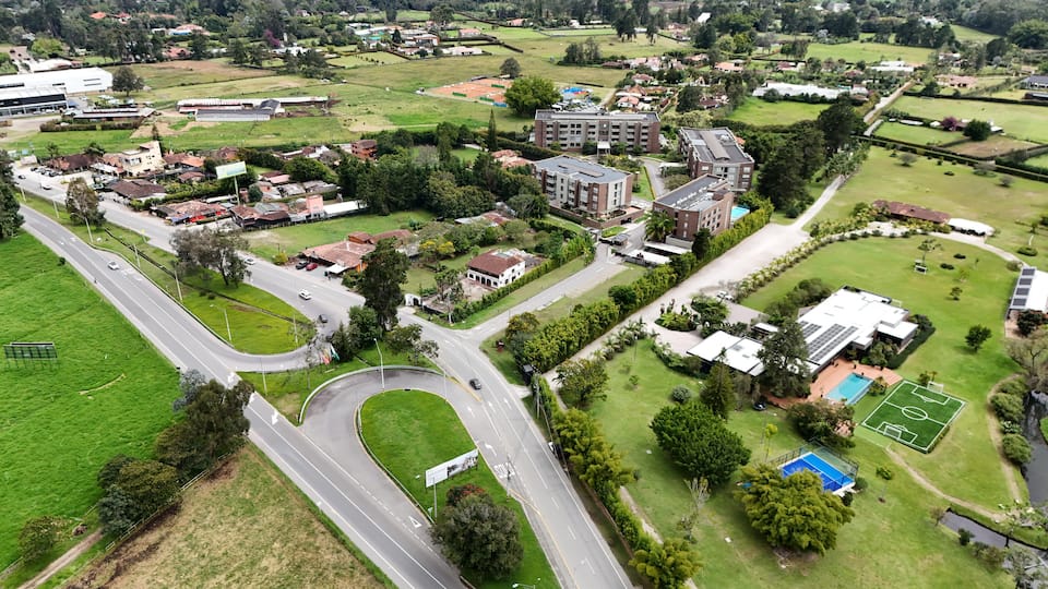 Suite ejecutiva en Llanogrande l cerca aeropuerto