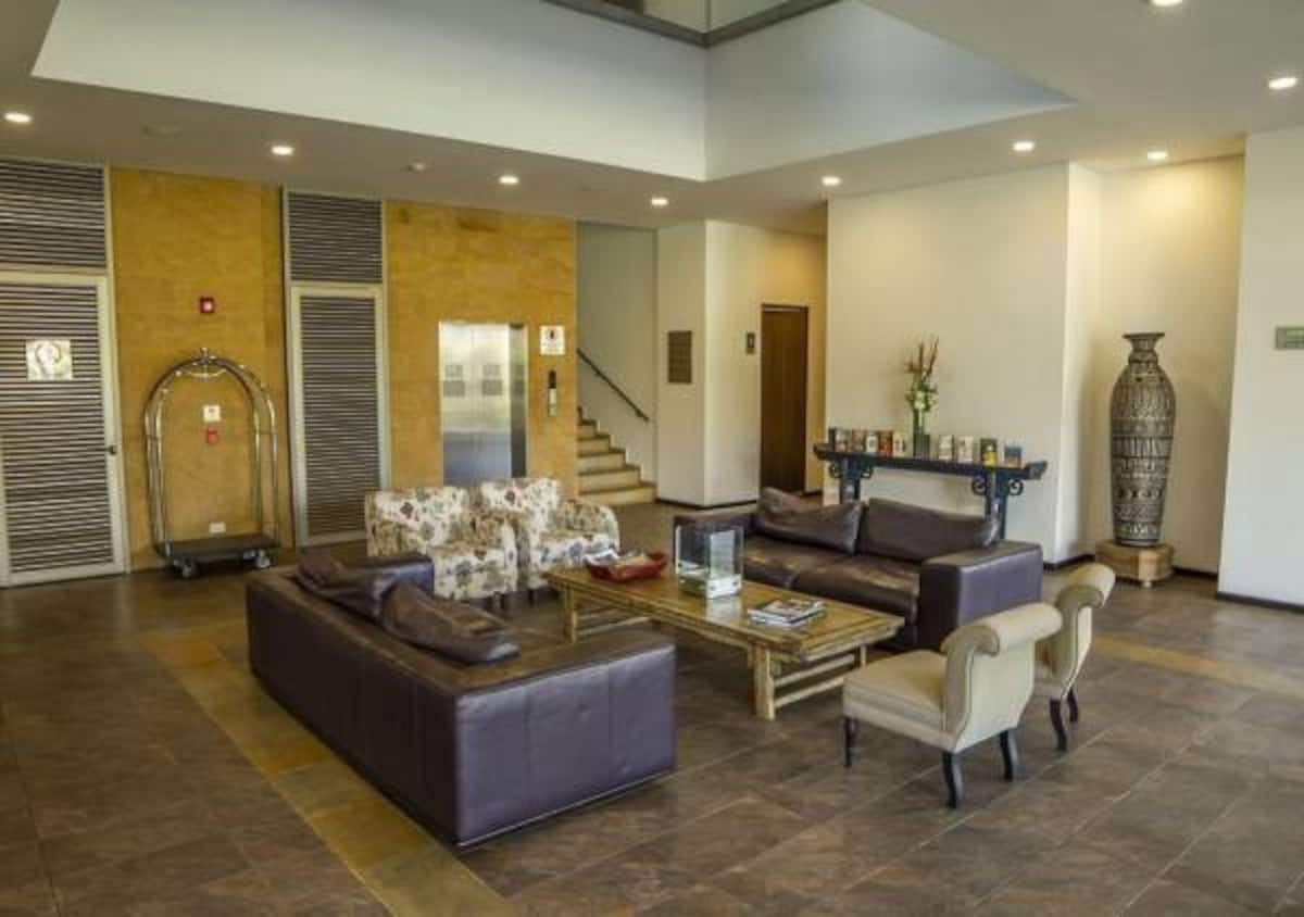Apartasuite hotel l Llanogrande l Cerca aeropuerto