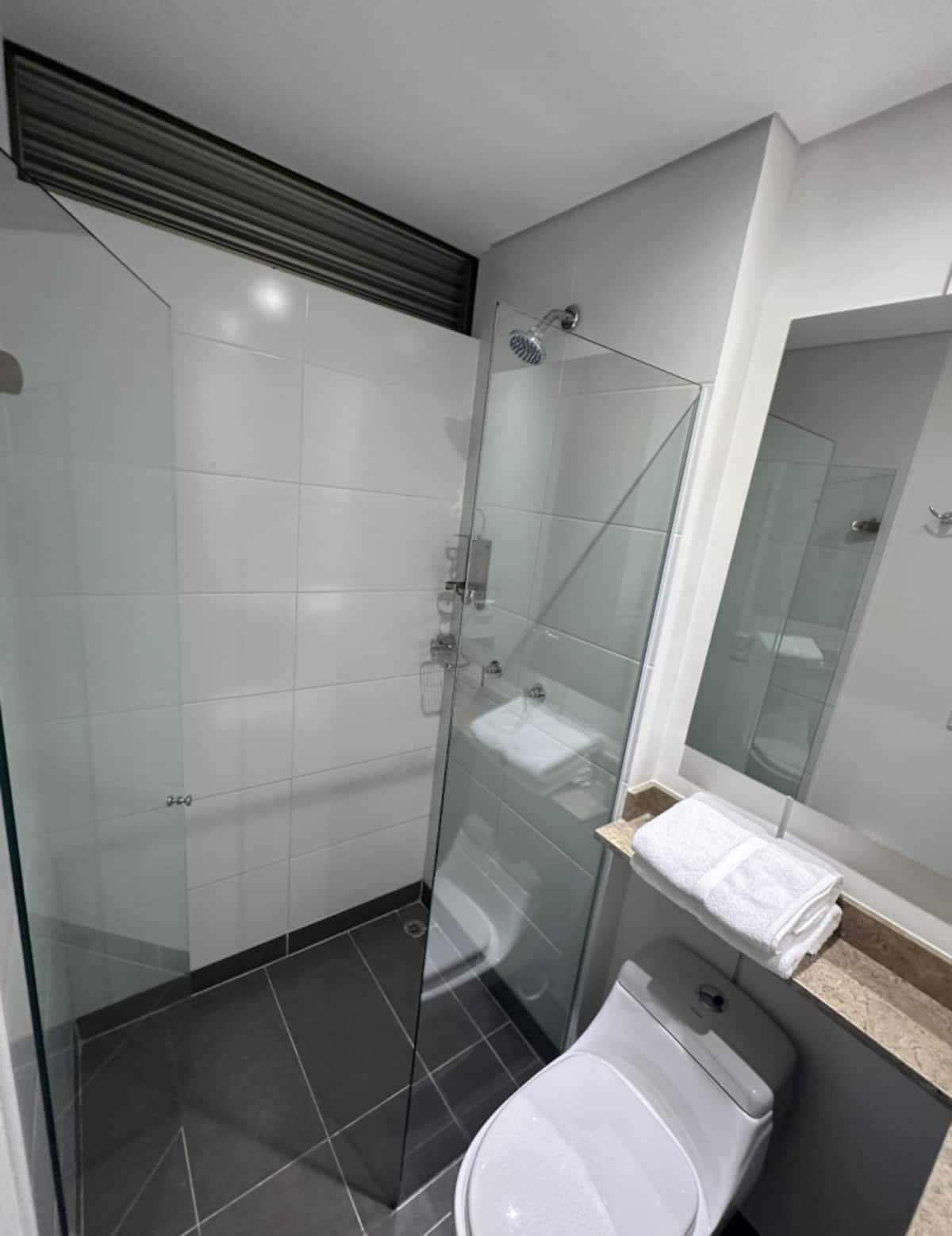 Apartasuite hotel l Llanogrande l Cerca aeropuerto