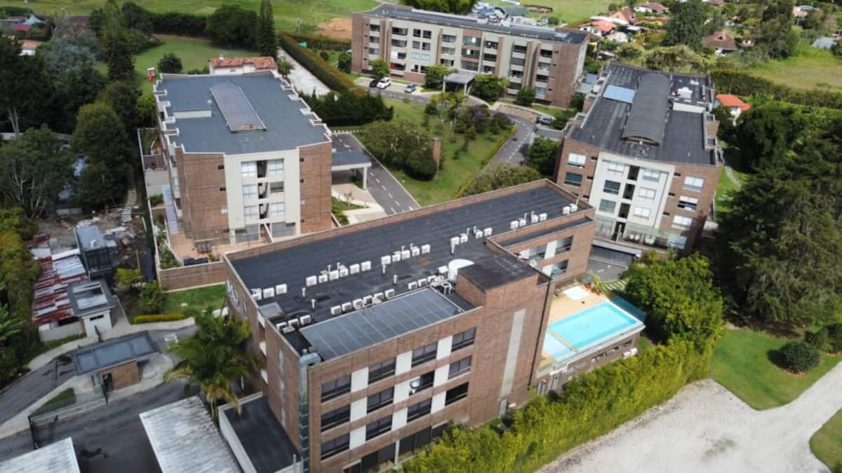 Apartasuite hotel l Llanogrande l Cerca aeropuerto