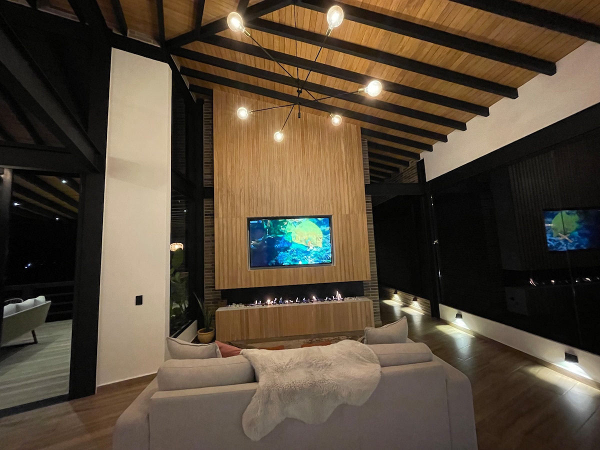 Impresionante casa de 5 dormitorios y 6 baños con jacuzzi privado