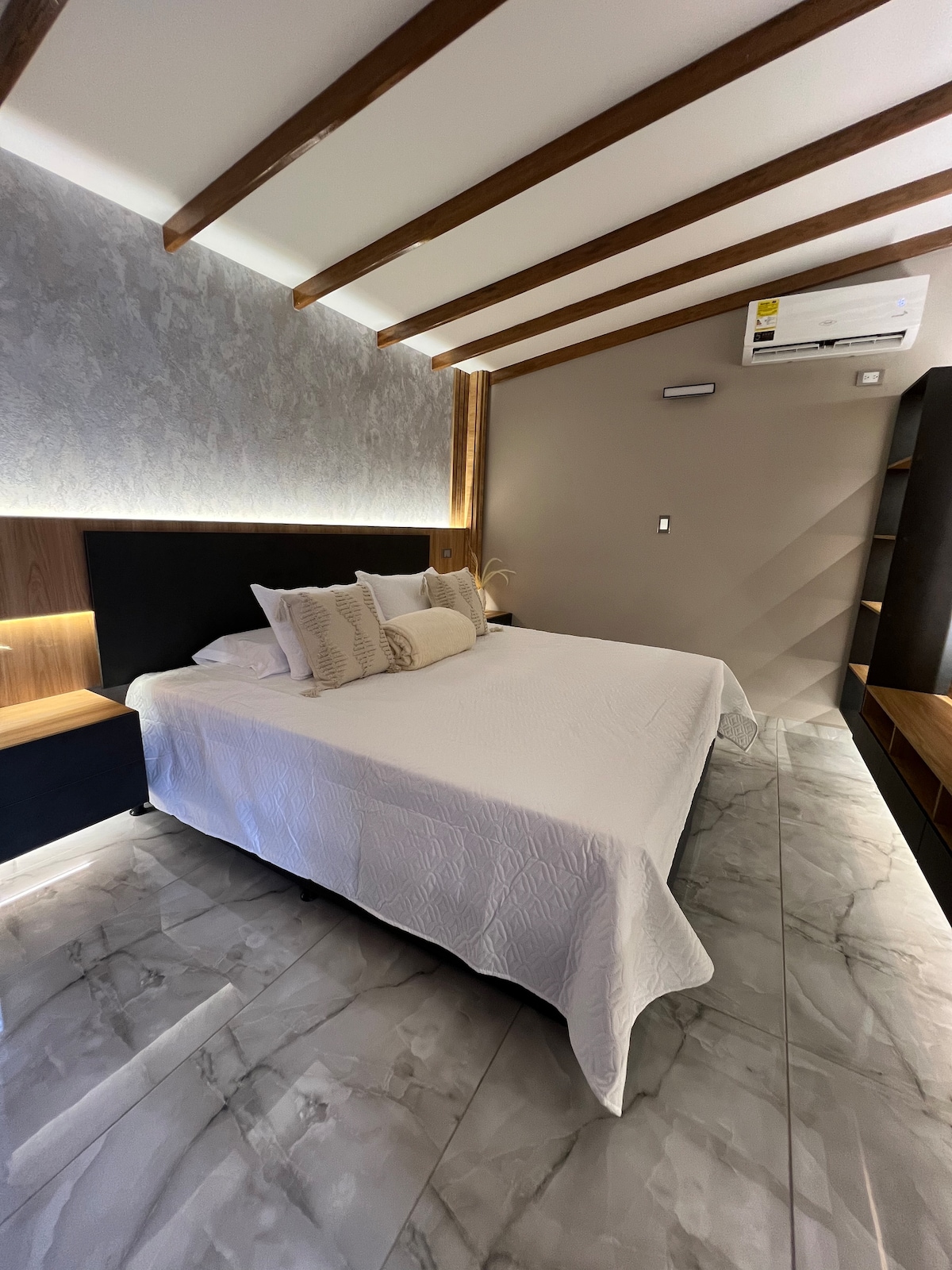 Luxury Jacuzzi/Privado/Ac/… Cerca a Medellín