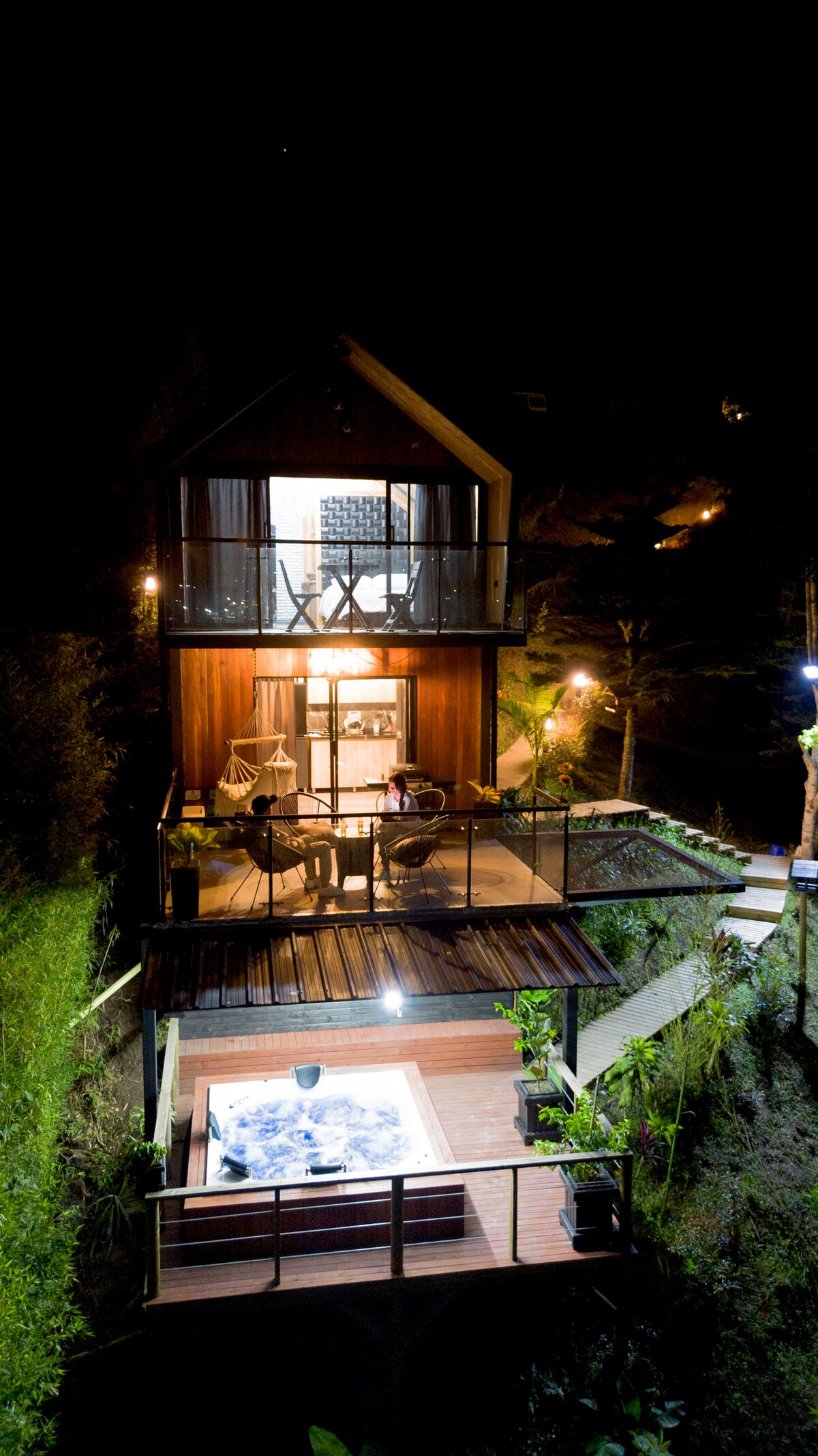 Cabaña | Glamping con jacuzzi & vista al embalse