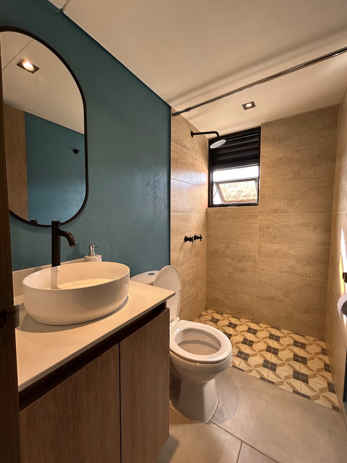 Apartamento rooftop, Metro Medellín / parque Arví