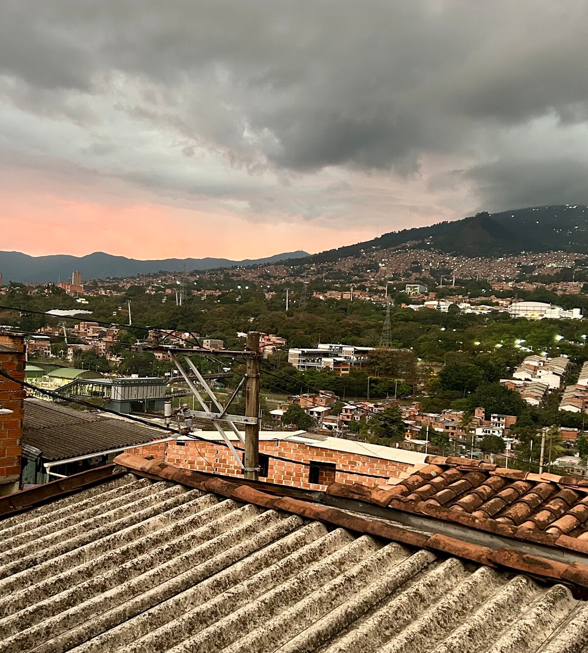 Apartamento rooftop, Metro Medellín / parque Arví
