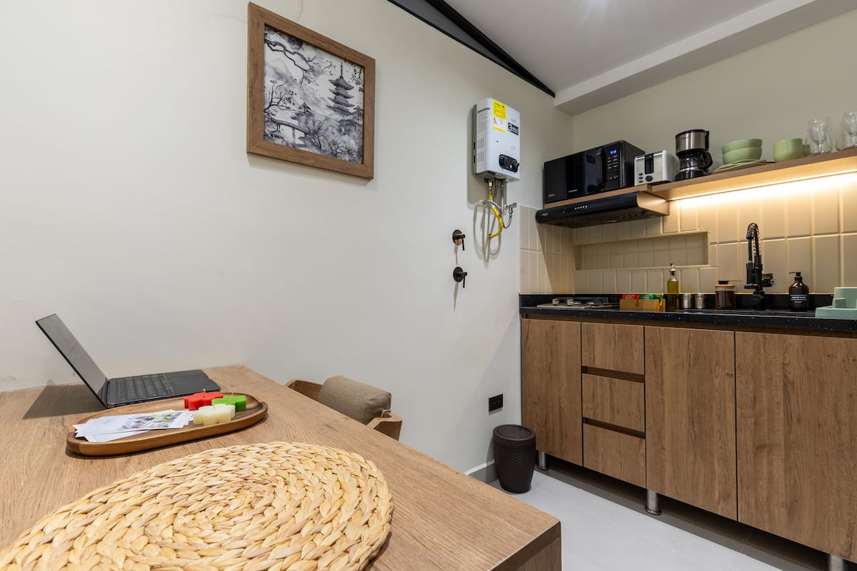 Refugio Zen | Camarote Sencillo + AC | Cocina