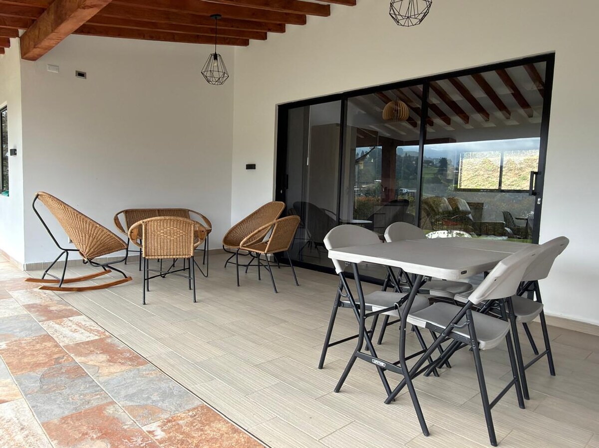 Casa moderna San Félix busca parapentes-miradores