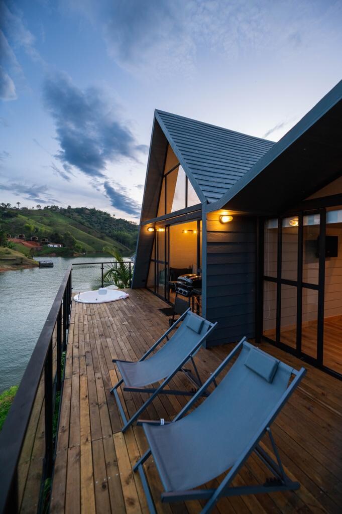 5Chalets-1 Guatapé - Kayak y Paddle
Incluidos