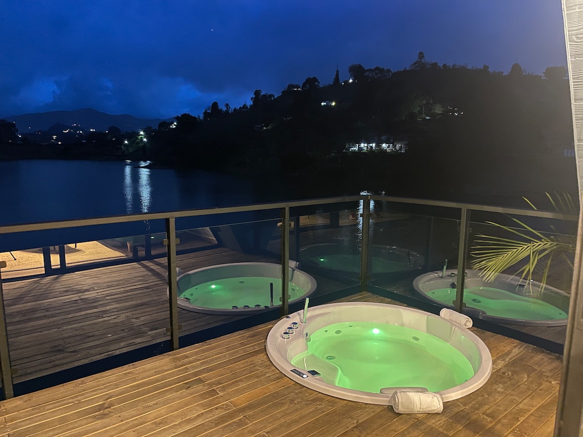 5Chalets-1 Guatapé - Kayak y Paddle
Incluidos