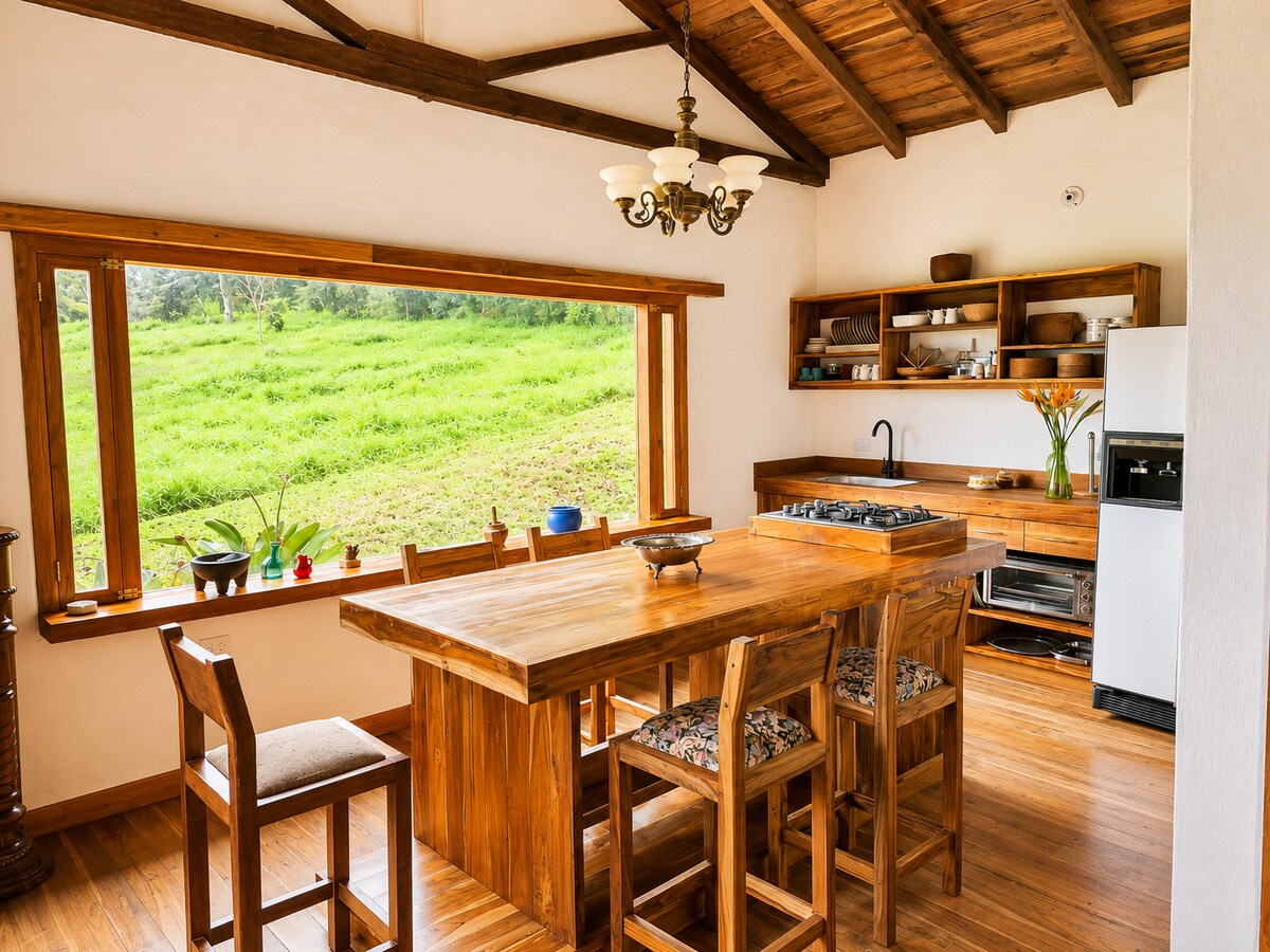 Chalet campestre cerca a Llanogrande