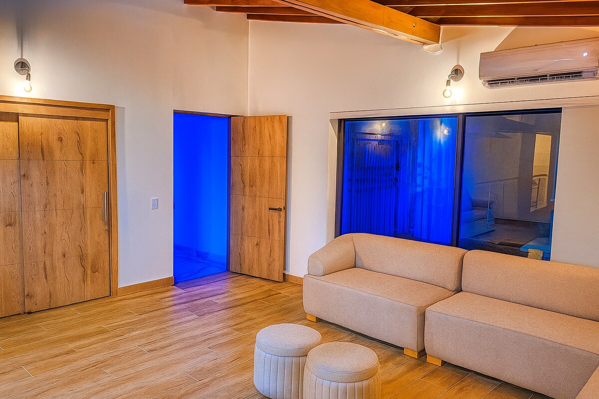 The View | Un retiro VIP en una mansión moderna