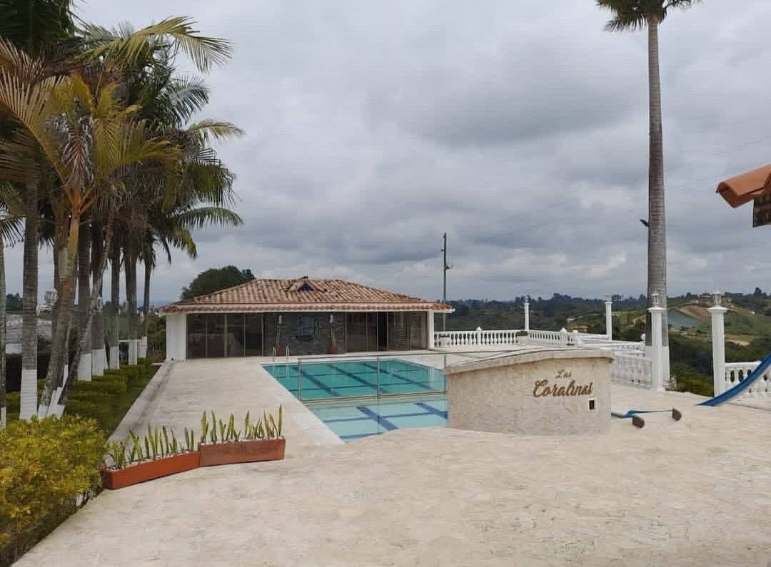 club campestre las coralinas.