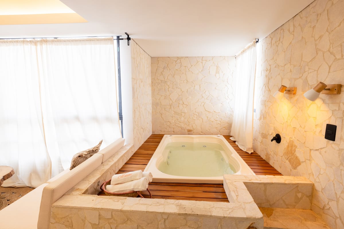 Loft artesanal con jacuzzi privado 703