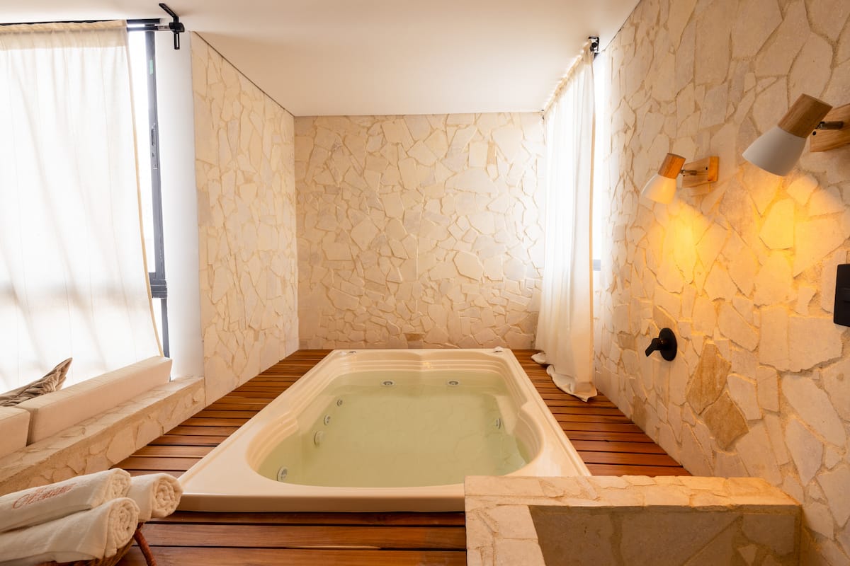 Loft artesanal con jacuzzi privado 703