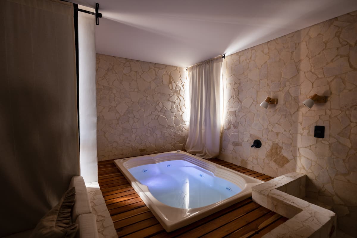 Loft artesanal con jacuzzi privado 703