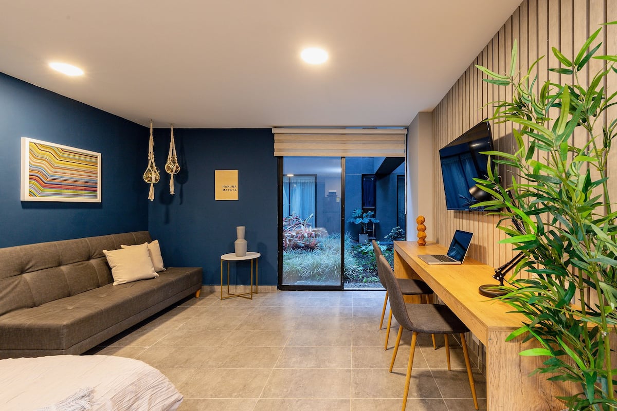 Loft con vista al jardín para descanso natural
